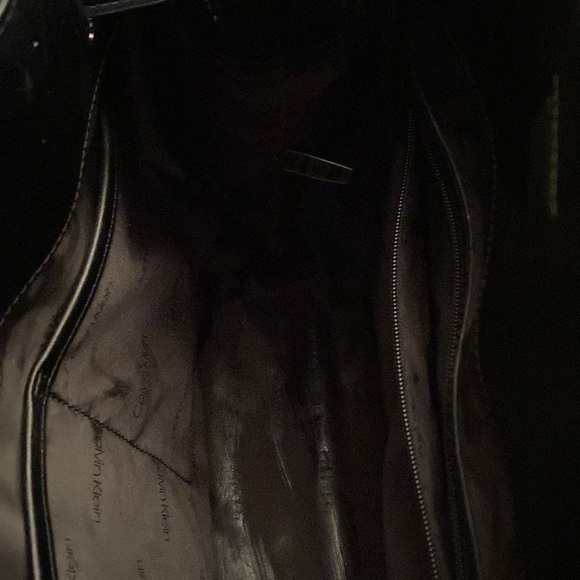 Calvin Klein bucket bag like new/ bucket bag - Picture 2 of 3